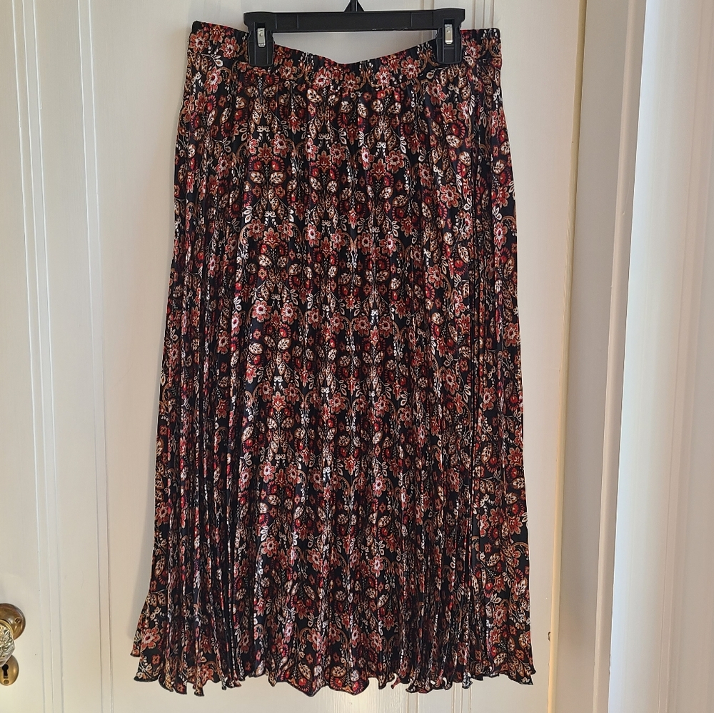 Max Studio Women's skirt - Picture 1 of 14
